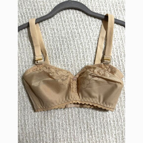 Pennyrich Other - Vintage Penny Rich P-58 Bra 28E Soft Cup Nude Floral No Wire Fits 28A-30B USA